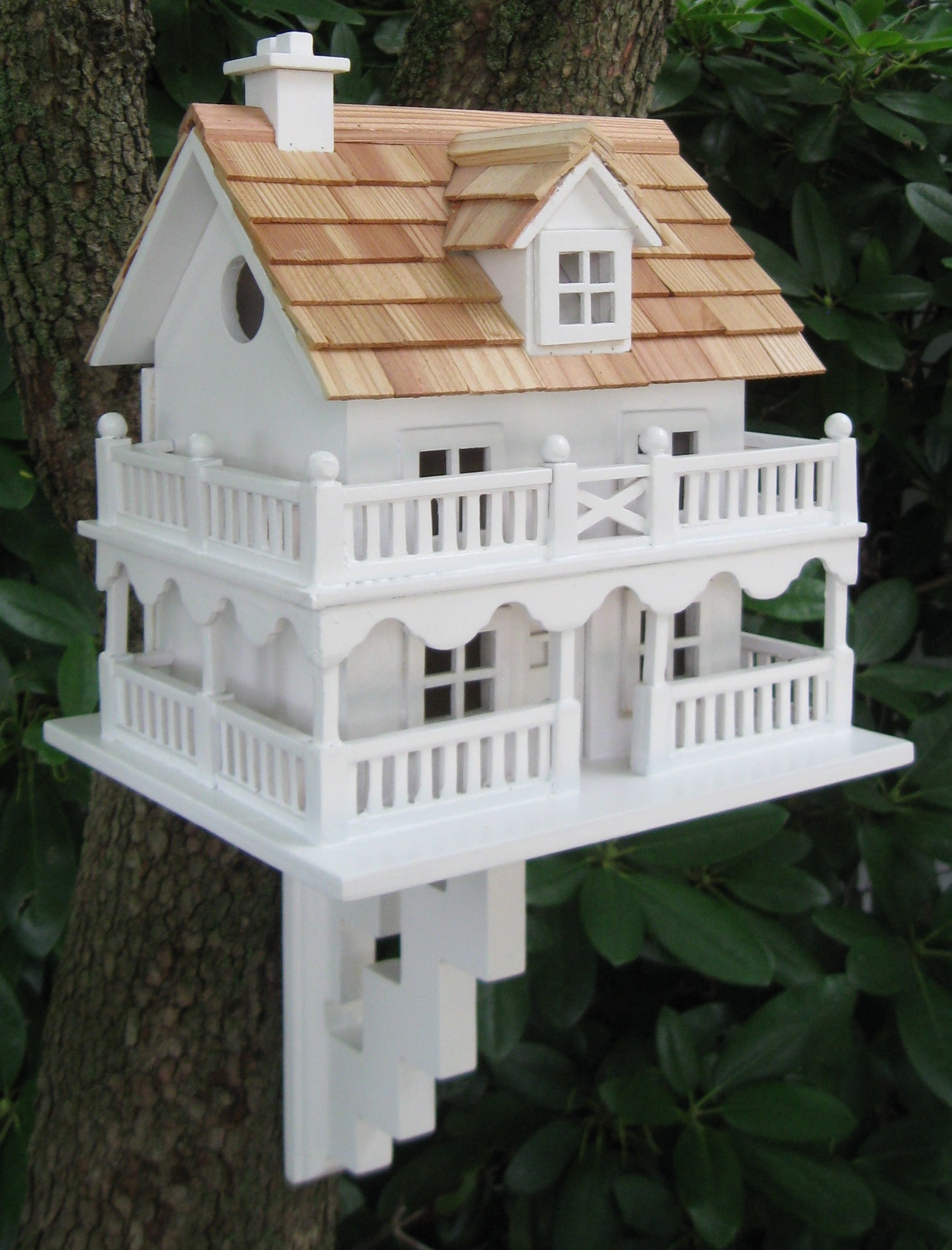 Wonderland Cottage Birdhouse