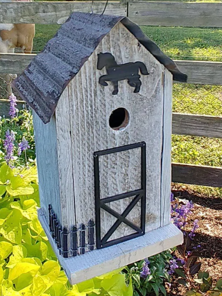 Amish Stable Birdhouse